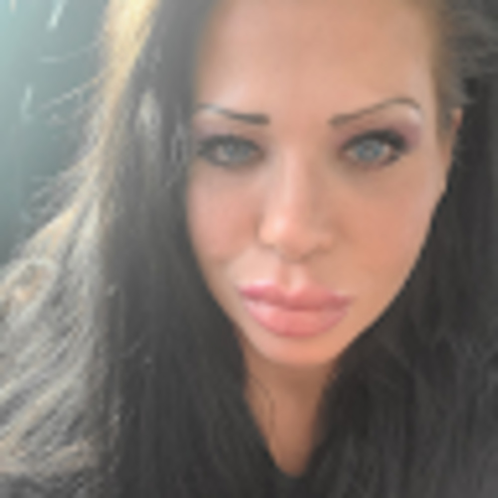 Meet your Posher, Valerie